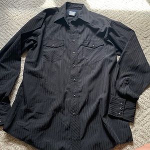 Like new wrangler button down